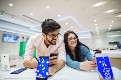 Explore the Latest Mobile Phone Deals and Offers