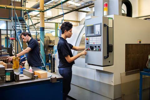 Industrial Machine Production Guide: Tips, Solutions, and Best Practices