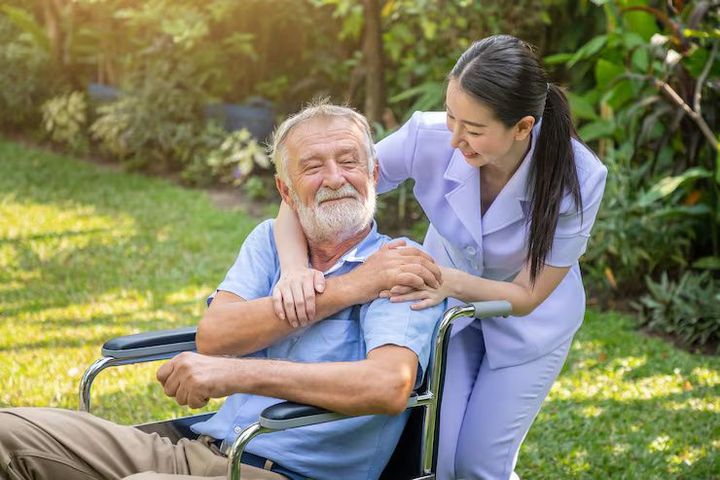 Explore Elderly Care Services: A Beginner’s Guide for Families