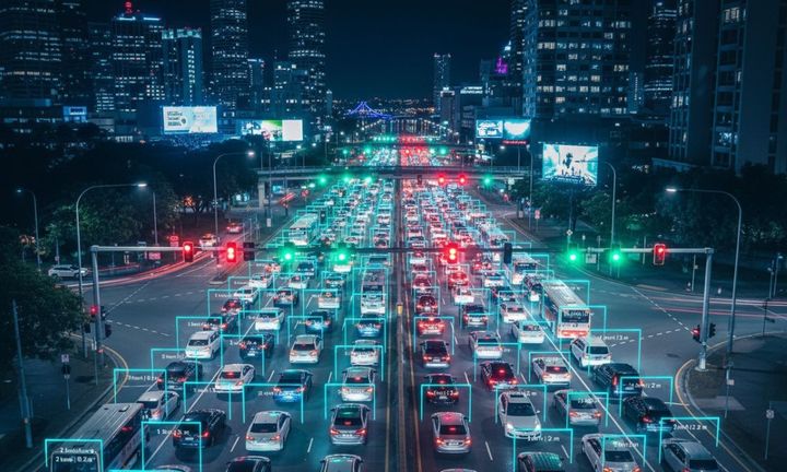 Smart Traffic Lights: An Informative Guide to Basics, Insights, and Modern Traffic Solutions