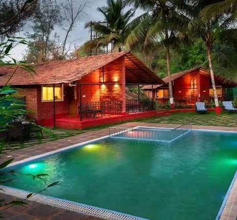 Beachfront Resort Booking Overview: Learn Key Details Before Rooms Disappear