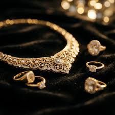 Explore Luxury Gold Jewelry – Guide, Tips, Insights, and Buying Advice for Elegant Choices