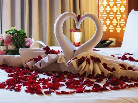Honeymoon Suite Bookings: Tips to Secure a Dream Suite Before Peak Dates