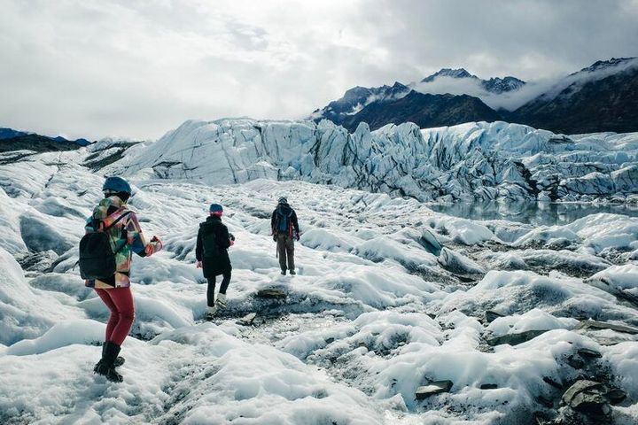 Glacier Viewing Expeditions Explanation: Learn Details, Advice, and Key Information